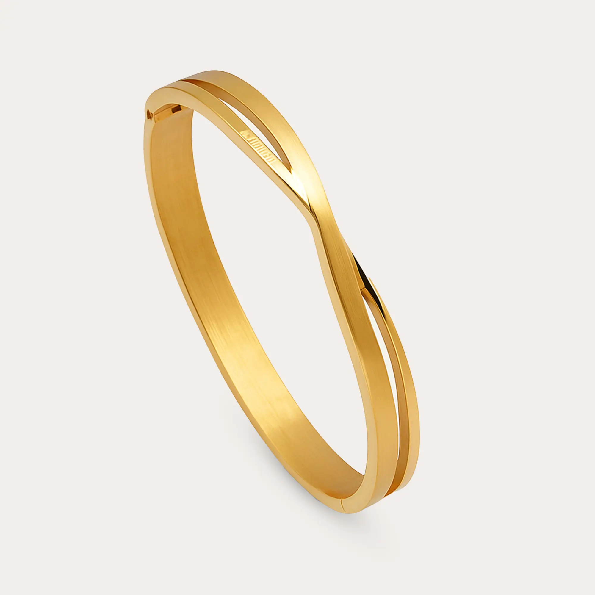 Classic Gold Ryne Bracelet