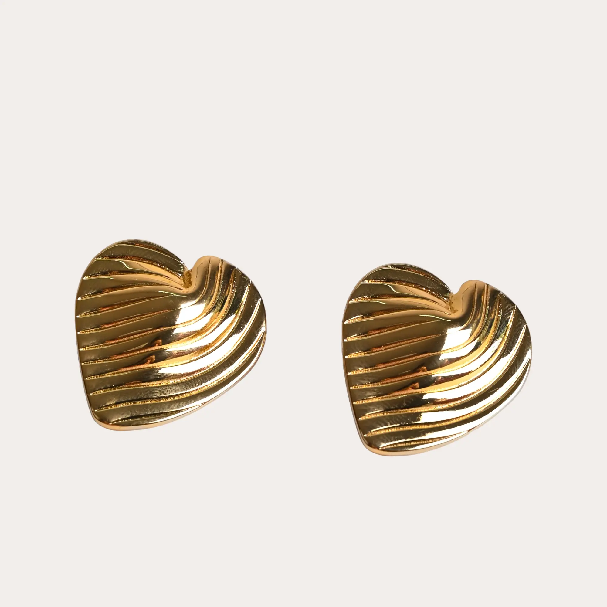 Heart Loop Earring - Main
