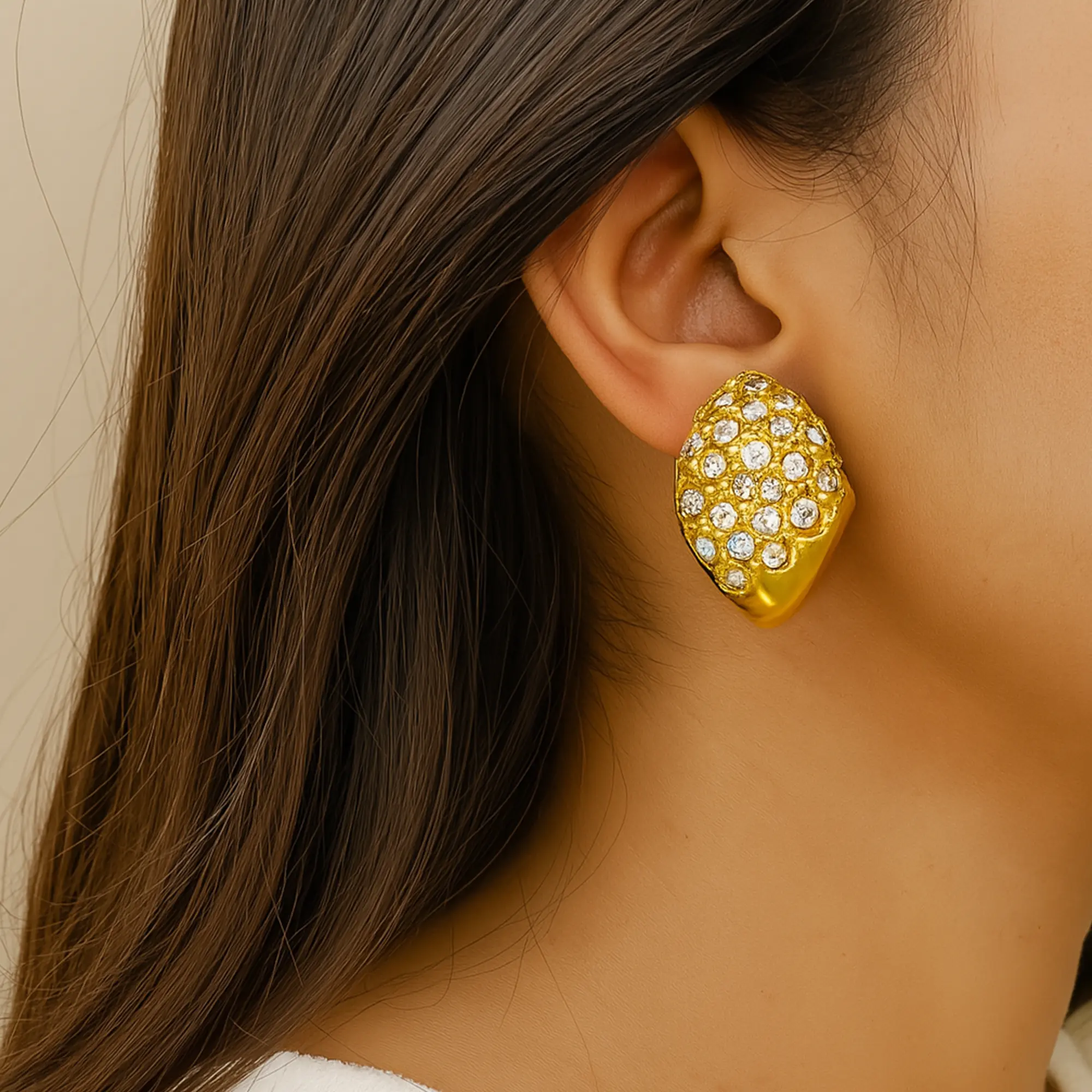Sparkling Oval Dome Studs - Hover